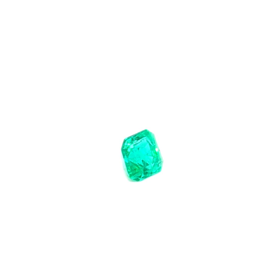 Loose Emerald Stone 0.66Ct