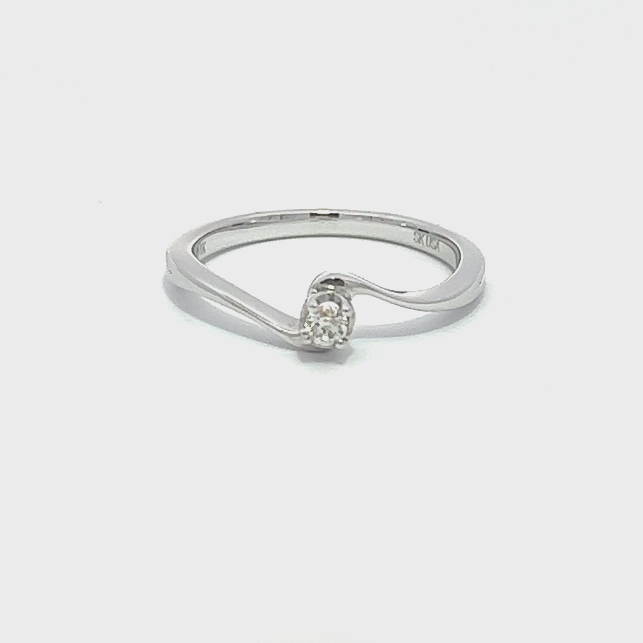 Round Solitaire Diamond Ring