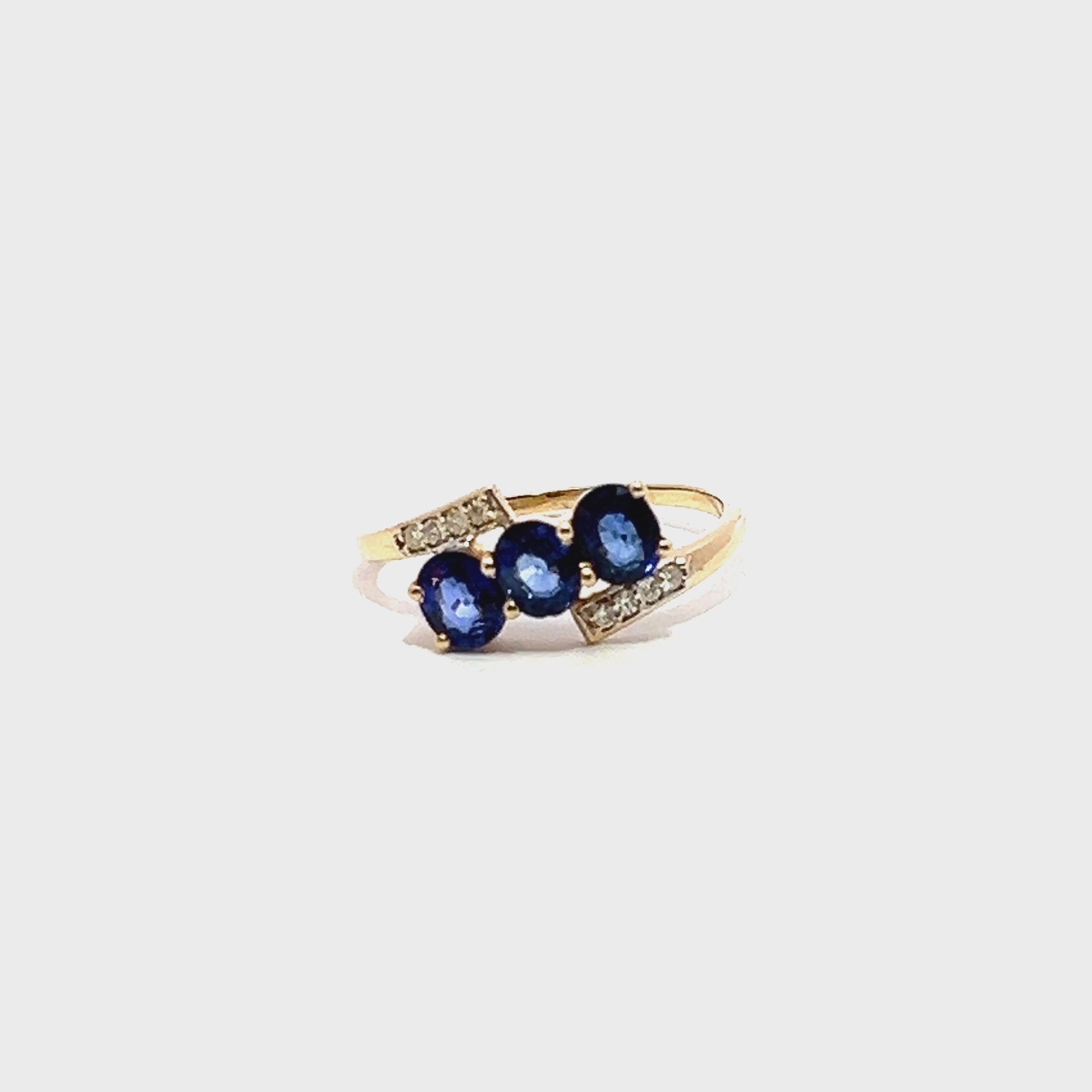 Blue Sapphire Diamond Ring