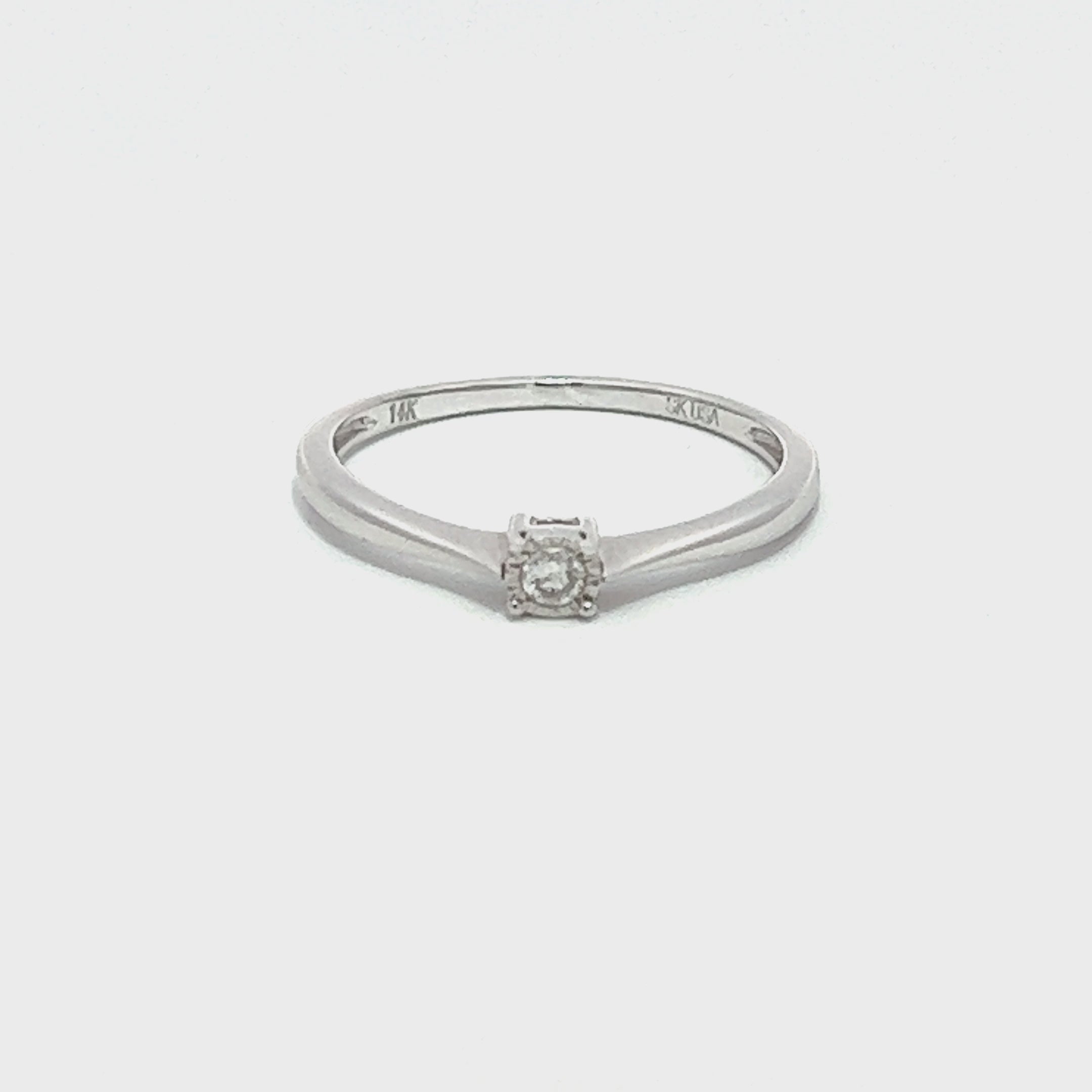 Round Diamond Solitaire Ring