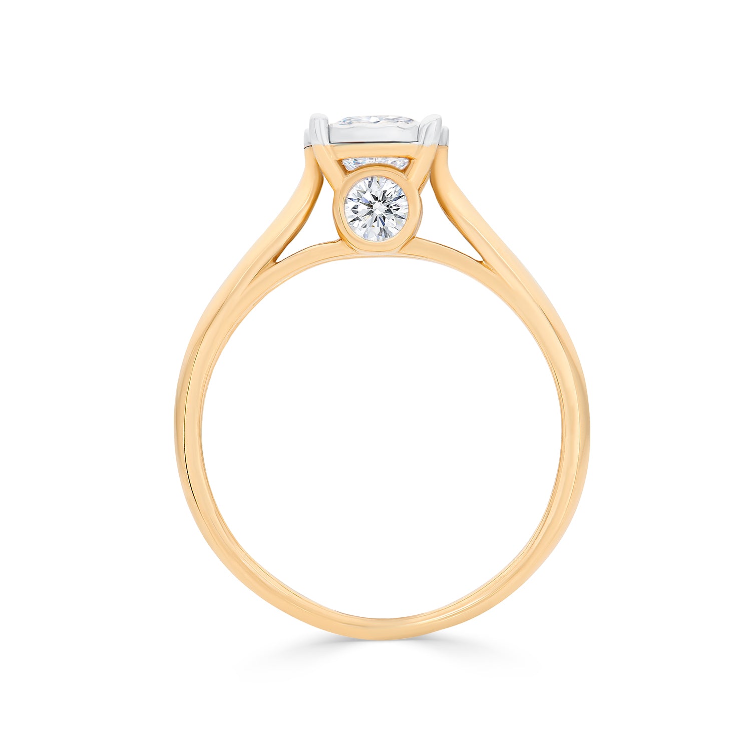 Tri-Round Diamond Ring