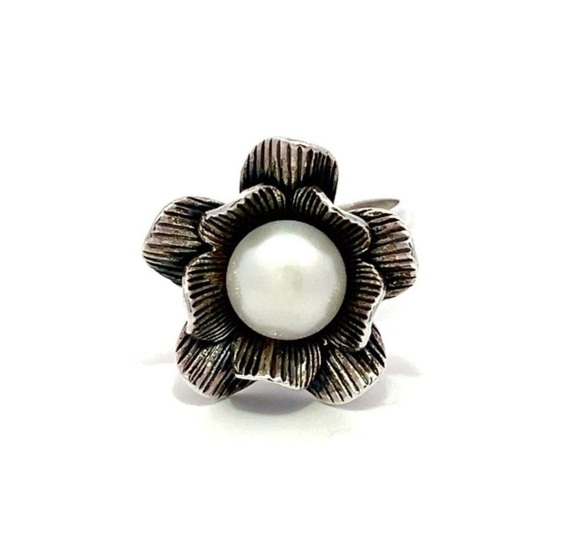 Oxidized Pearl Flower Ring